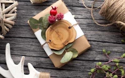 赞美英雄的四字成语