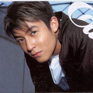 故意歌词 陈冠希故意歌曲LRC歌词下载