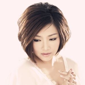 老地方的雨歌词 陈瑞老地方的雨歌曲LRC歌词下载