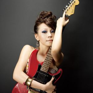 走在红毯那一天歌词 彭佳慧走在红毯那一天歌曲LRC歌词下载