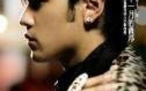 黑色毛衣歌词 周杰伦黑色毛衣歌曲LRC歌词下载